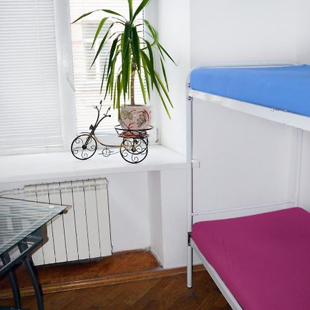 Hostel Golden Gates Kiev Exterior foto