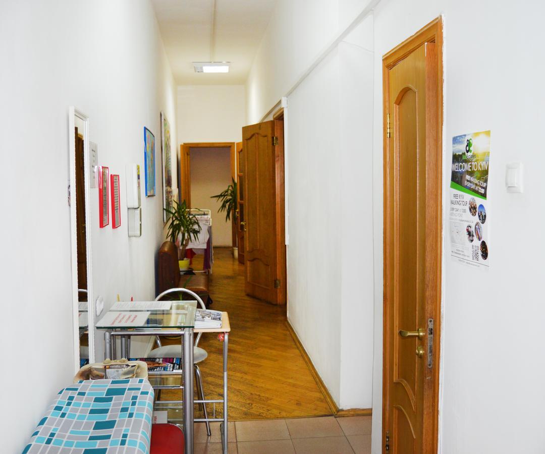 Hostel Golden Gates Kiev Exterior foto