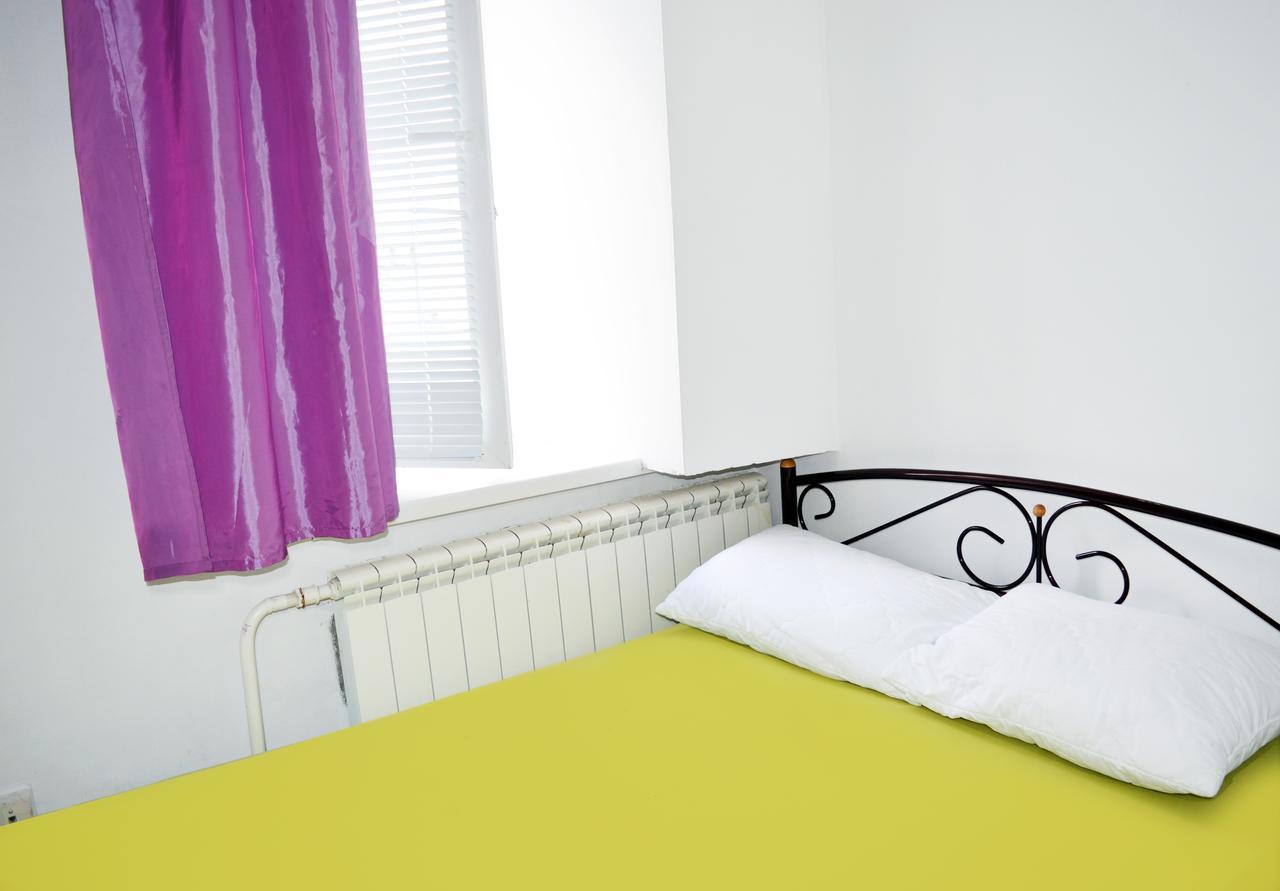 Hostel Golden Gates Kiev Exterior foto