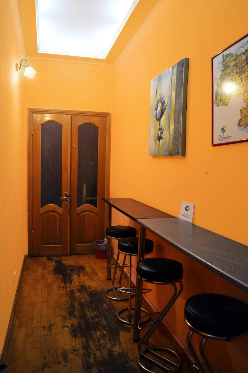Hostel Golden Gates Kiev Exterior foto