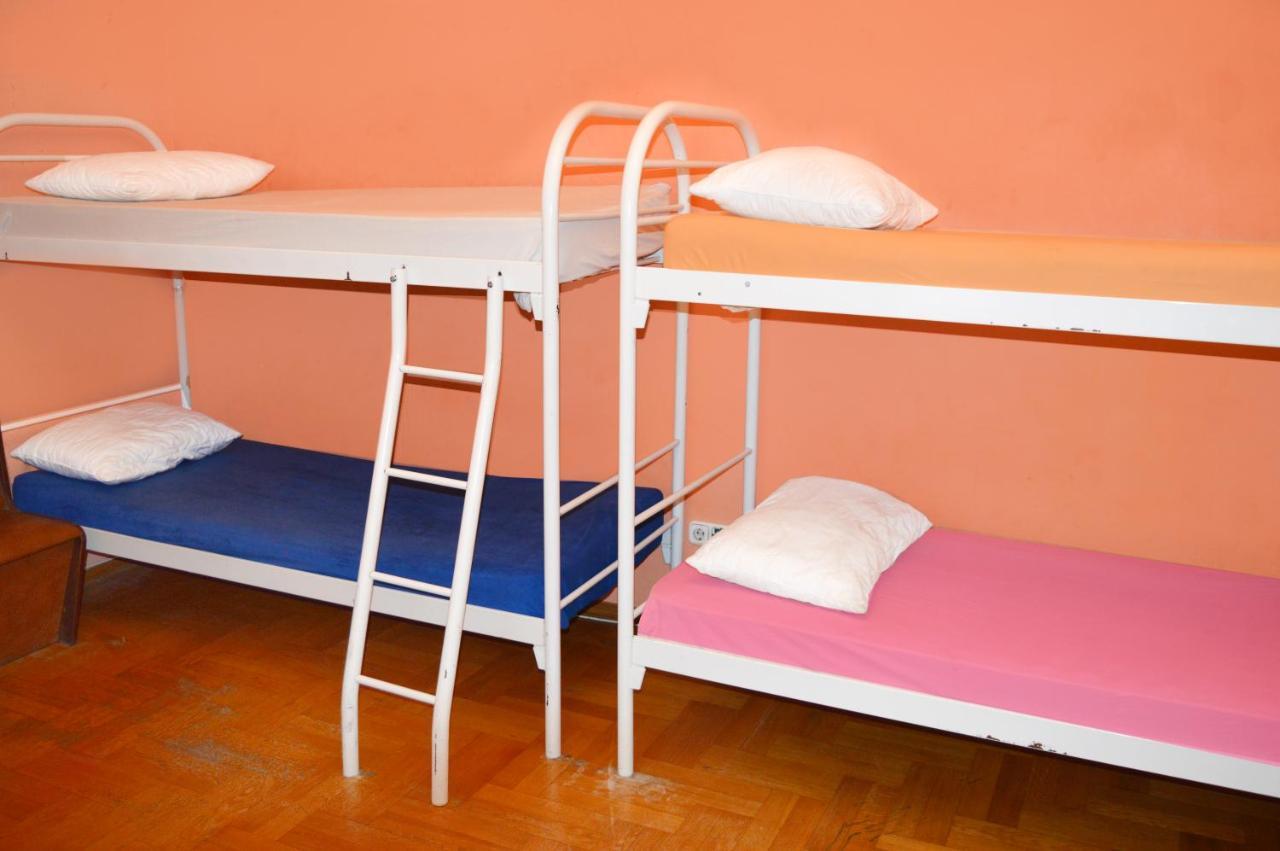 Hostel Golden Gates Kiev Exterior foto